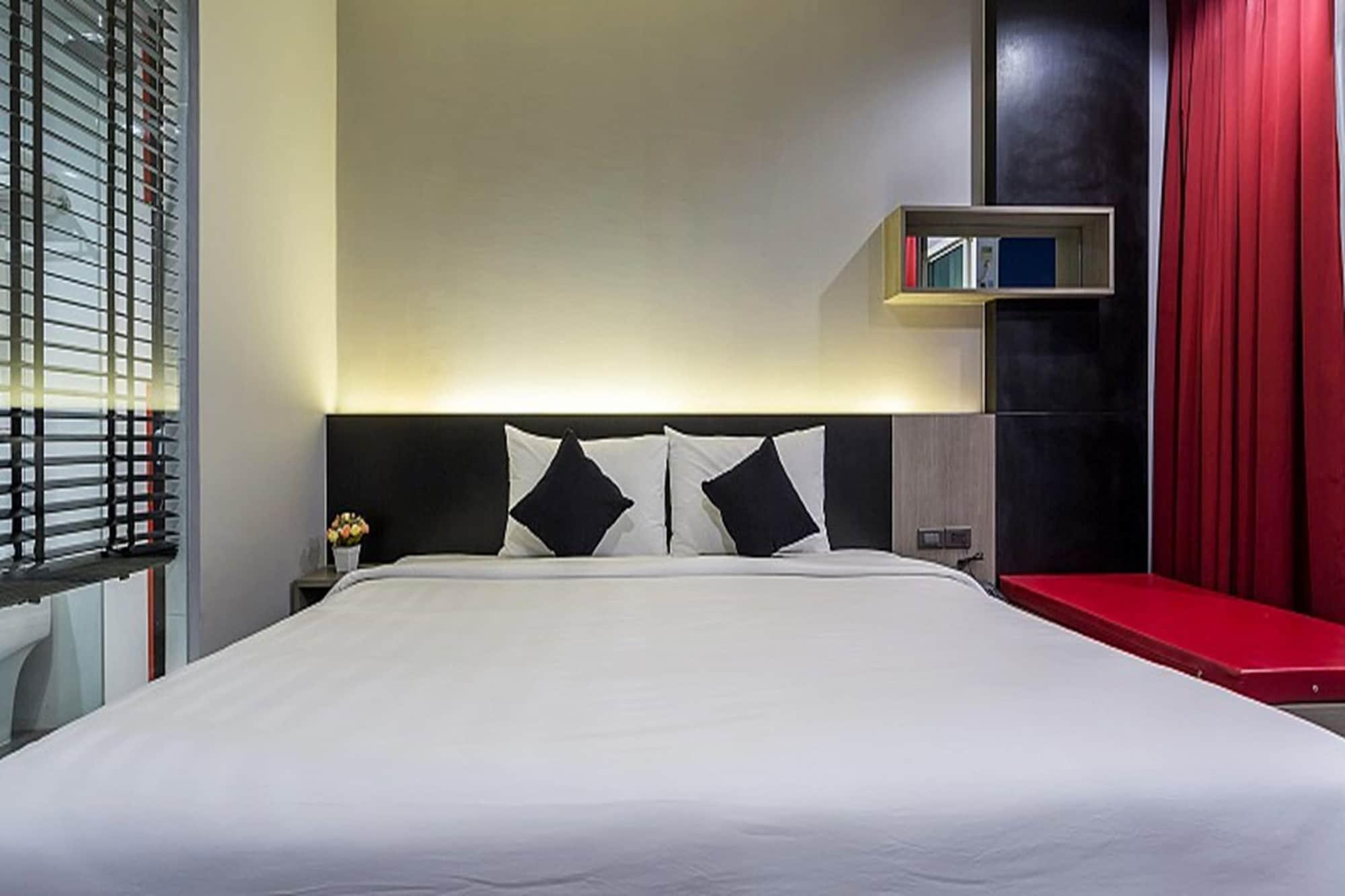 Neon Patong Hotel Ngoại thất bức ảnh