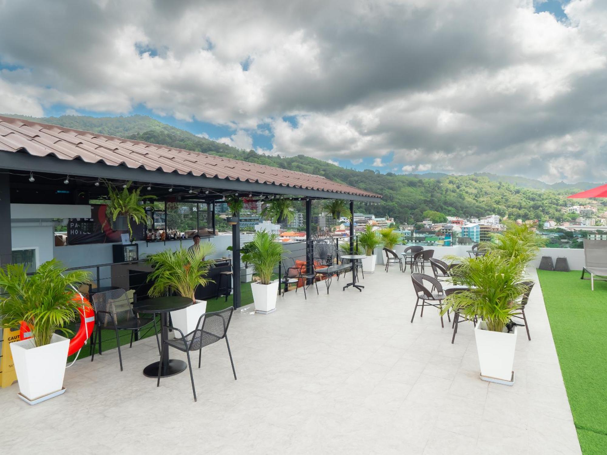Neon Patong Hotel Ngoại thất bức ảnh