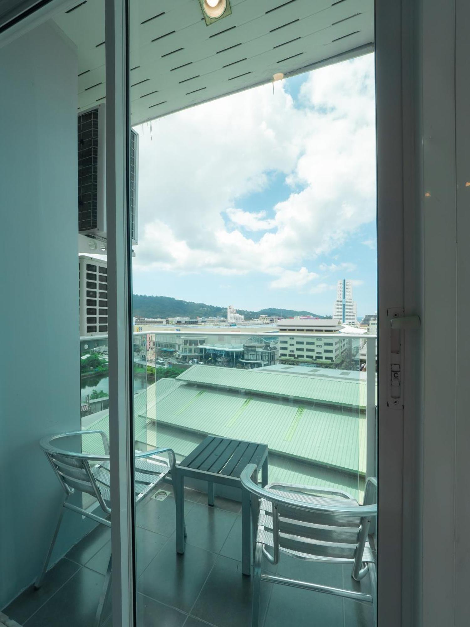 Neon Patong Hotel Ngoại thất bức ảnh